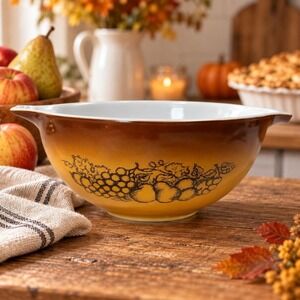 Vintage Pyrex Old Orchard 443 Cinderella Bowl 2.5 Qt Brown Ombre Fruit Mixing